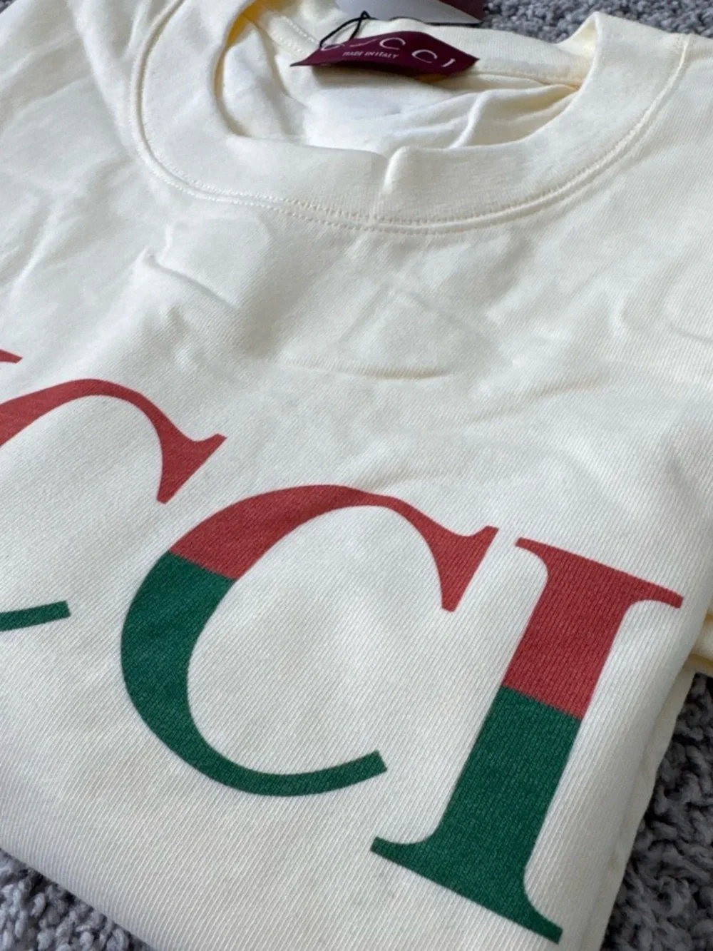 Gucci Men's Cream Logo T-Shirt round neck size XL